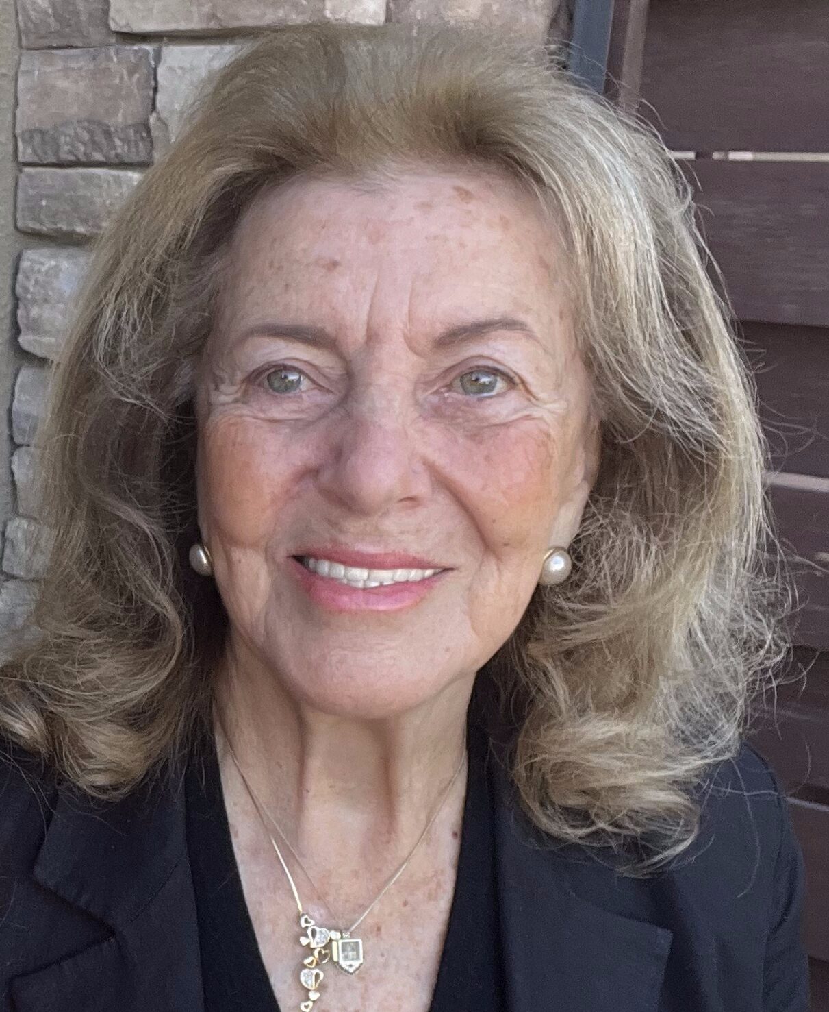 Dr. Silvia C. Dubovoy